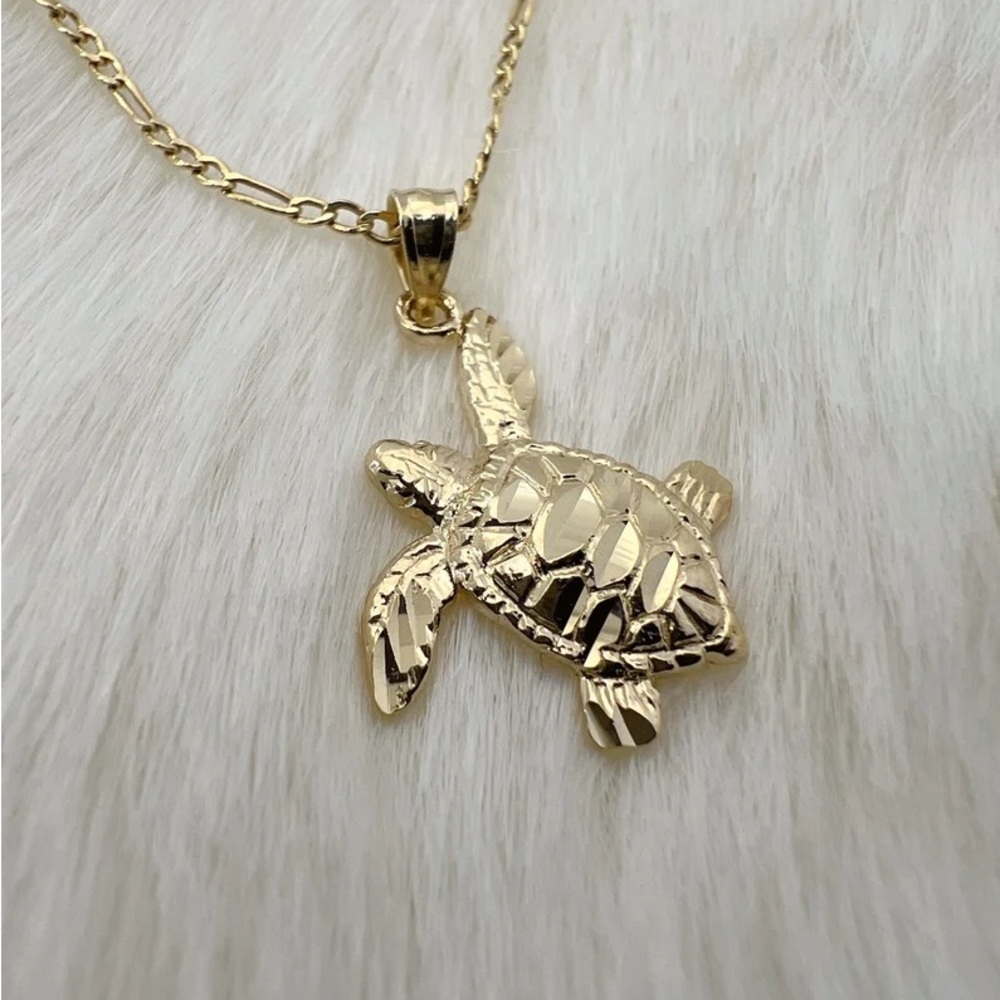 14k solid yellow Gold Sea Turtle Pendant, Tropical Dangling Turtle Charm